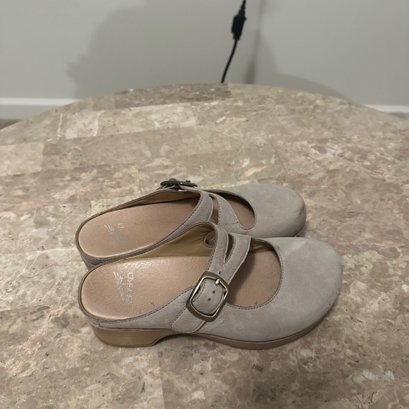 Dansko Women's Britney Taupe Nubuck -
Sensible Shoes - Picture 8 of 8